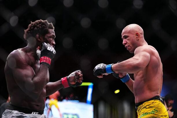 Jared Cannonier vs. Gregory Rodrigues (UFC)